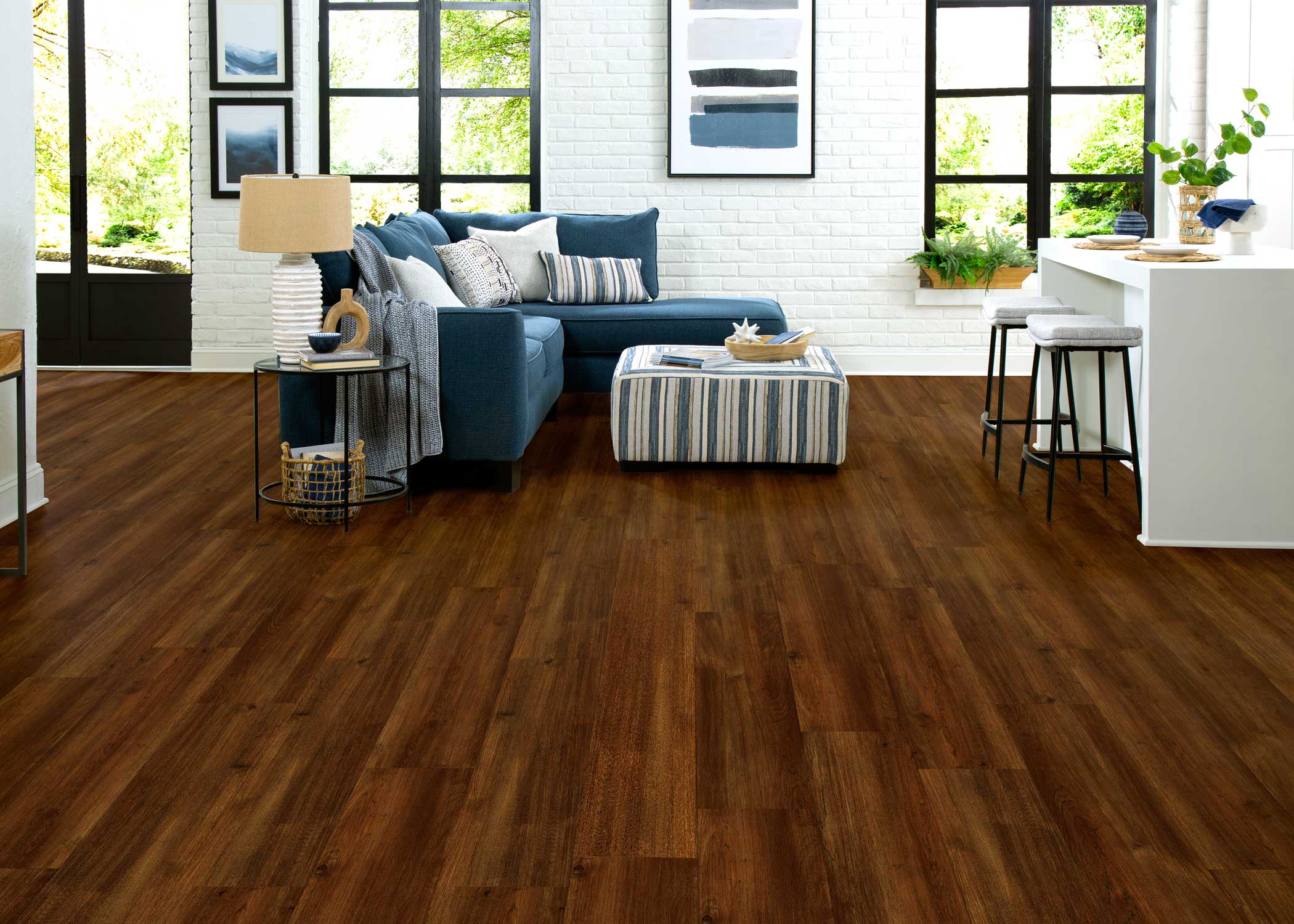 8mm w/pad Revere Oak Waterproof Rigid Vinyl Plank Flooring 8.98 in. Wide x 72 in. Long - Image 4